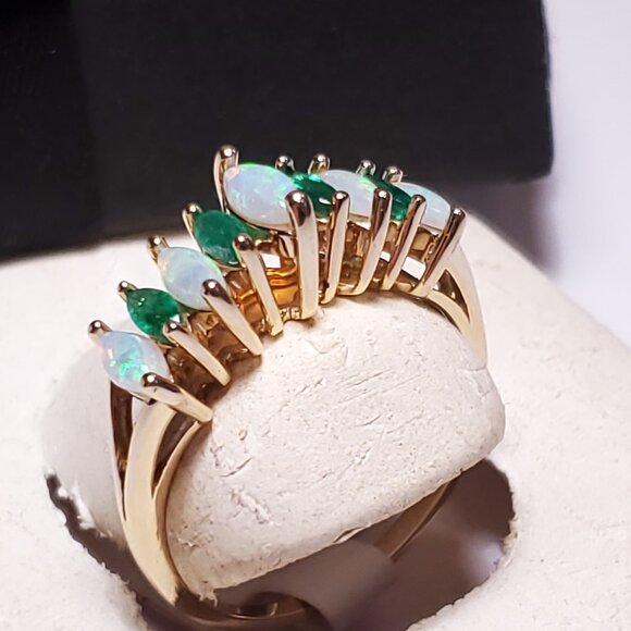 Estate .95ctw Natural Precious Mq Opal & Emerald 14Kt YG Pyramid S-9 Ring #23153 - Picture 3 of 6